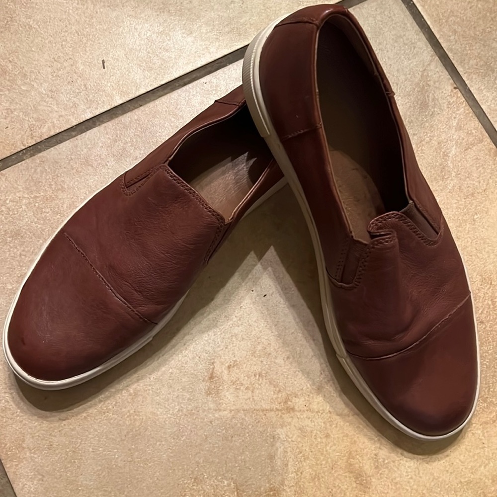 Brown shoes, by Frye, gently worn
